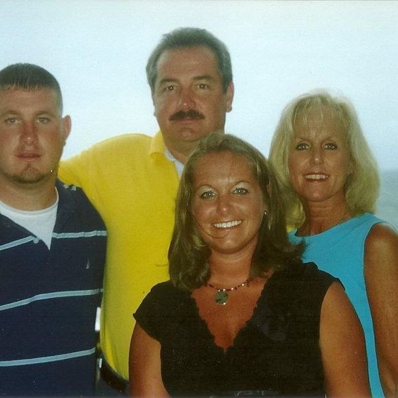 Meet your Posher, Robin - Picture 1 of 1